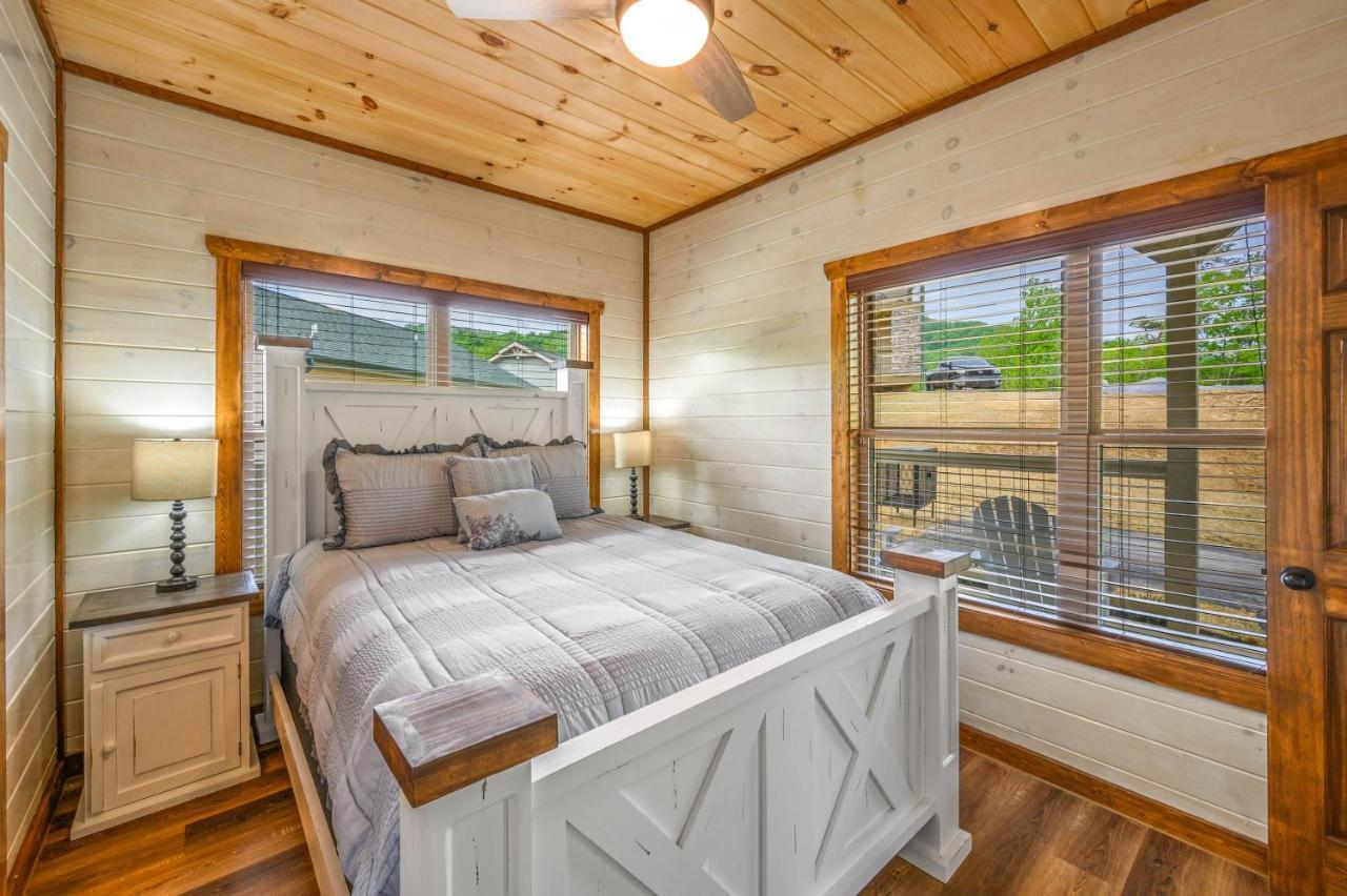 Osprey Nest Cottage Modern New Cabin Pigeon Forge Exteriör bild