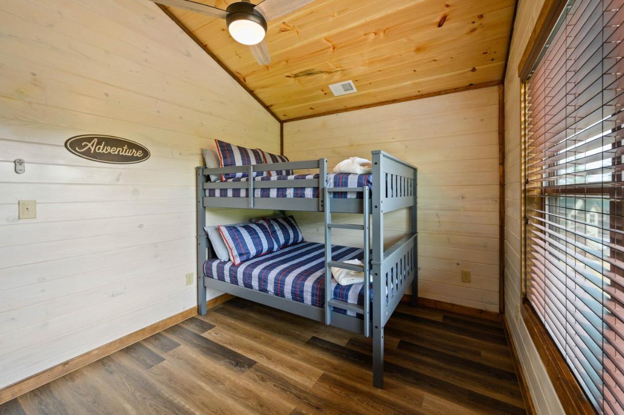 Osprey Nest Cottage Modern New Cabin Pigeon Forge Exteriör bild