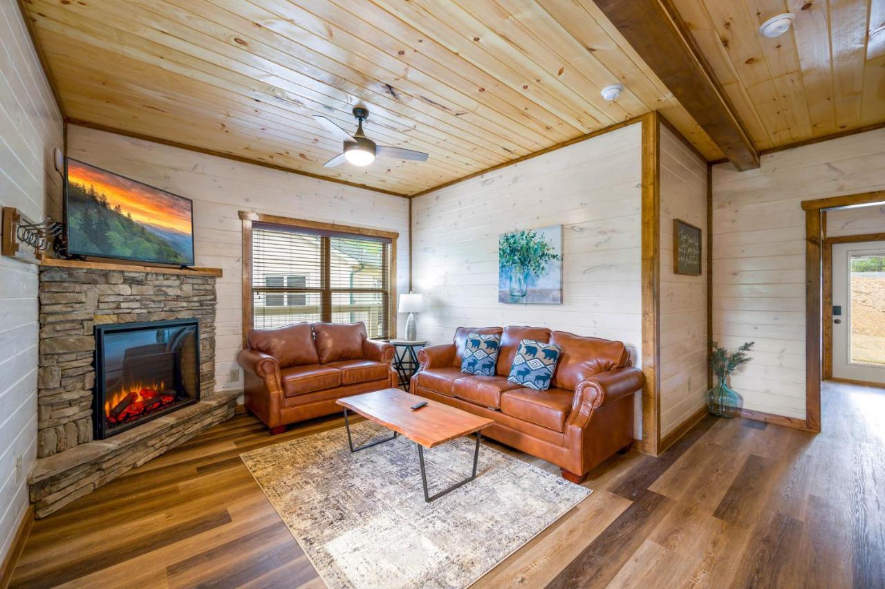 Osprey Nest Cottage Modern New Cabin Pigeon Forge Exteriör bild