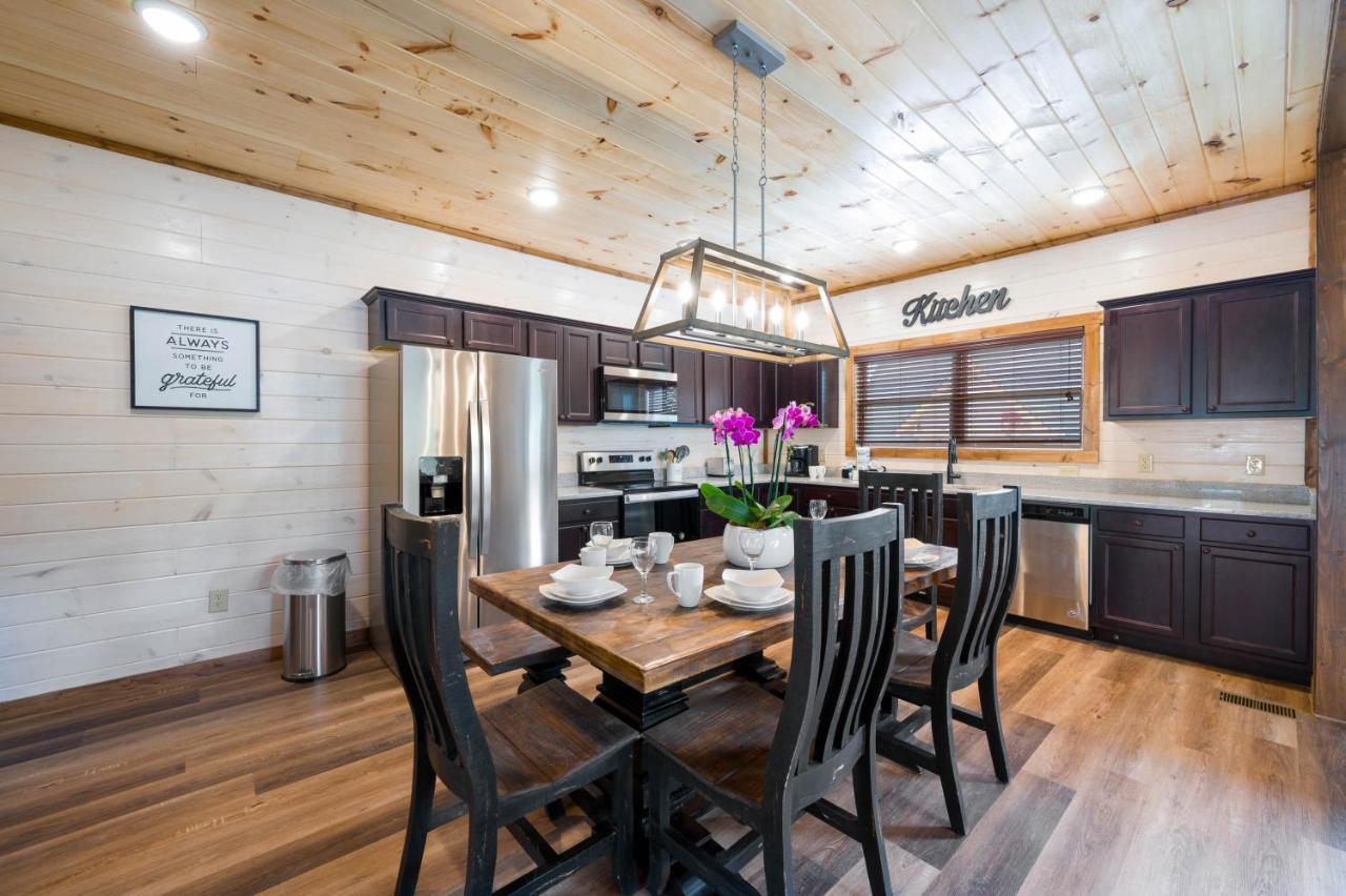 Osprey Nest Cottage Modern New Cabin Pigeon Forge Exteriör bild