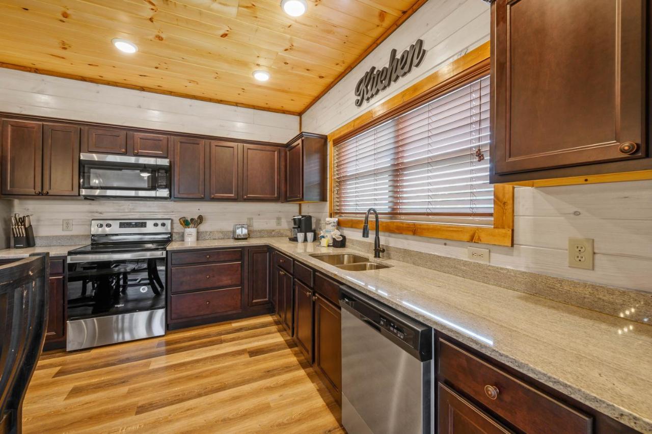Osprey Nest Cottage Modern New Cabin Pigeon Forge Exteriör bild