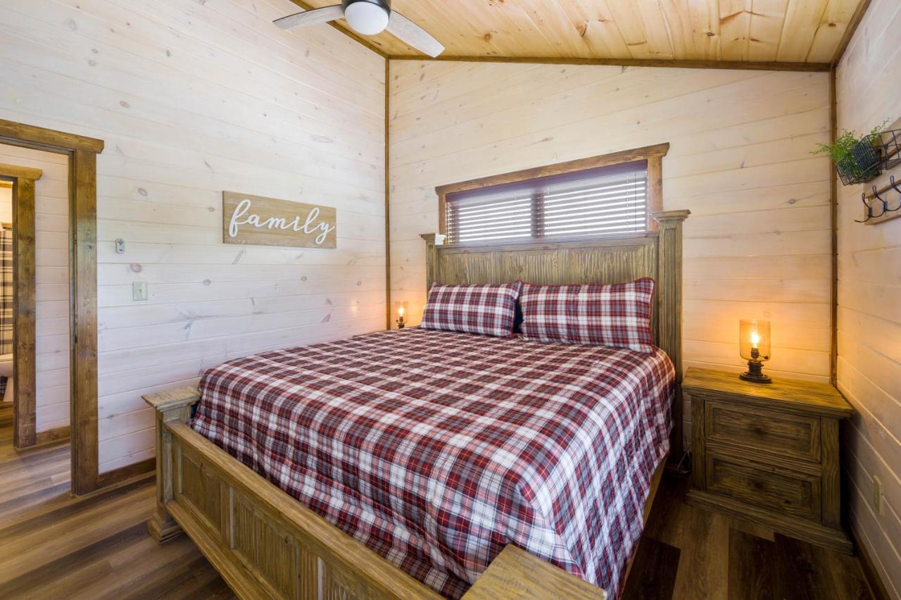 Osprey Nest Cottage Modern New Cabin Pigeon Forge Exteriör bild